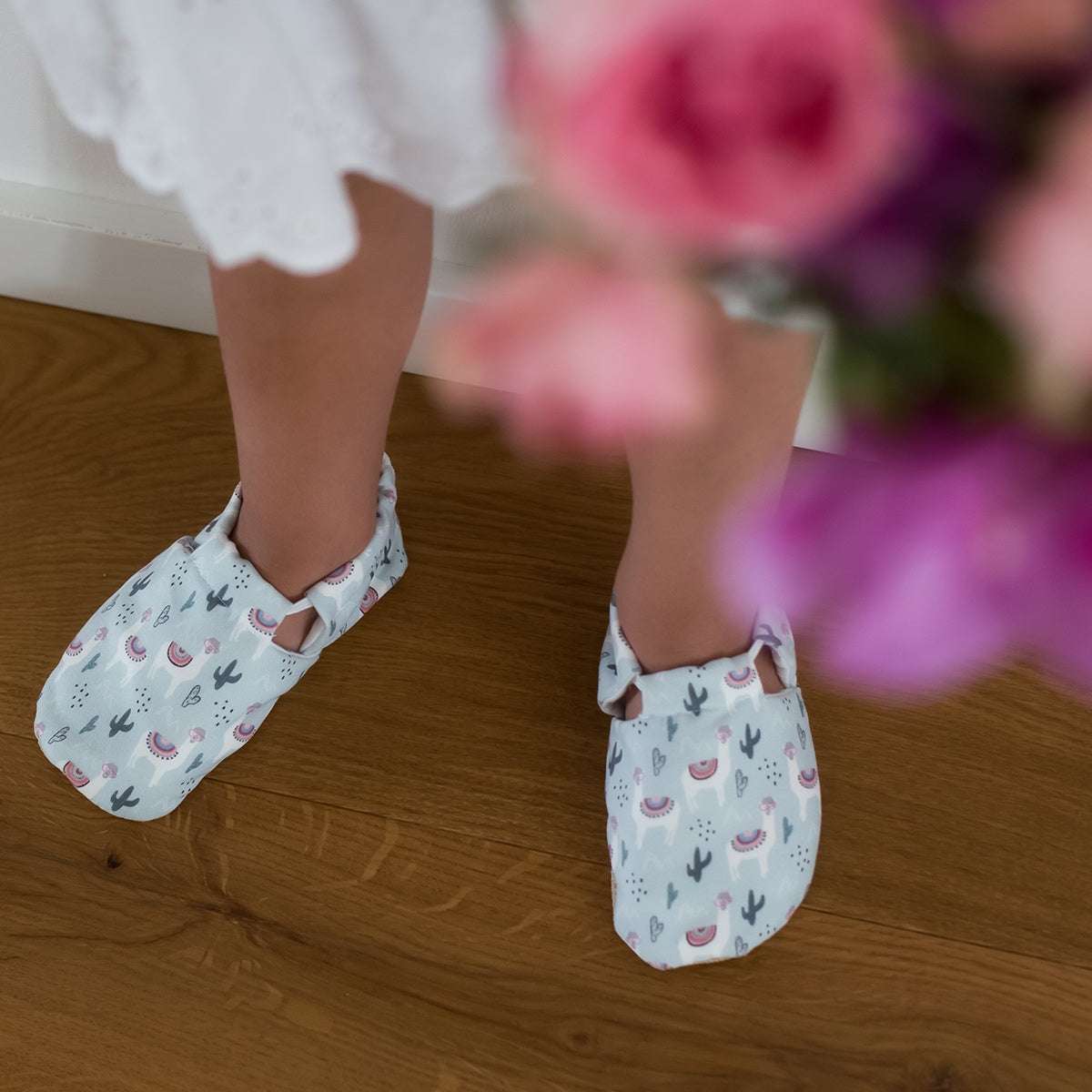 Vegan Newborn Shoes - Cool Lamas - S A L E