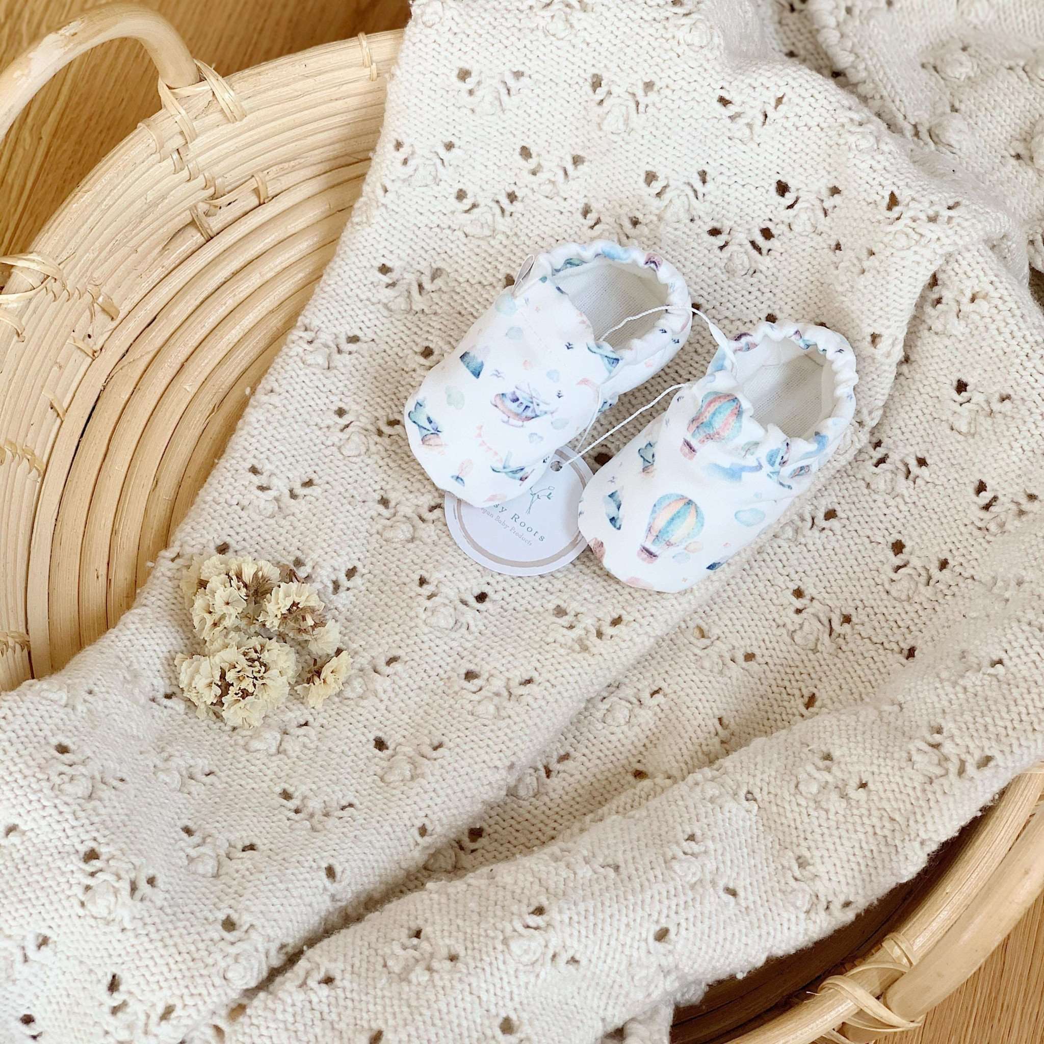 Vegan Newborn Shoes - Cosy Airplanes - S A L E (Size 17)