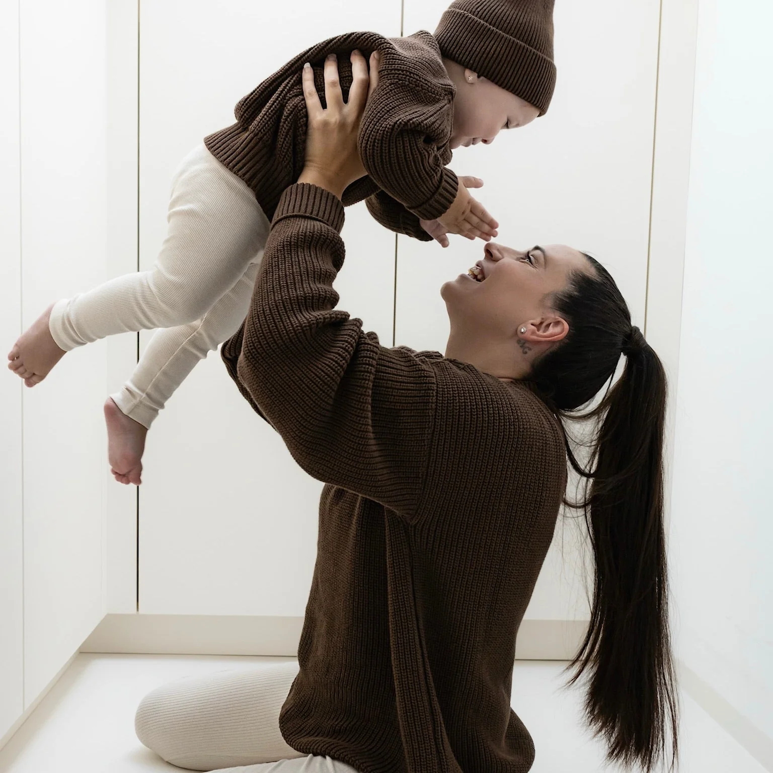 Organic Oversize Knit Pulli - Chocolate - Image 5